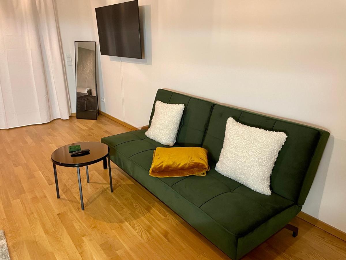 Studio Stevie Nicks I Parking Spot I Workplace I 24In Screen I Kitchen I Ps4 Offenbach del Meno Exterior foto