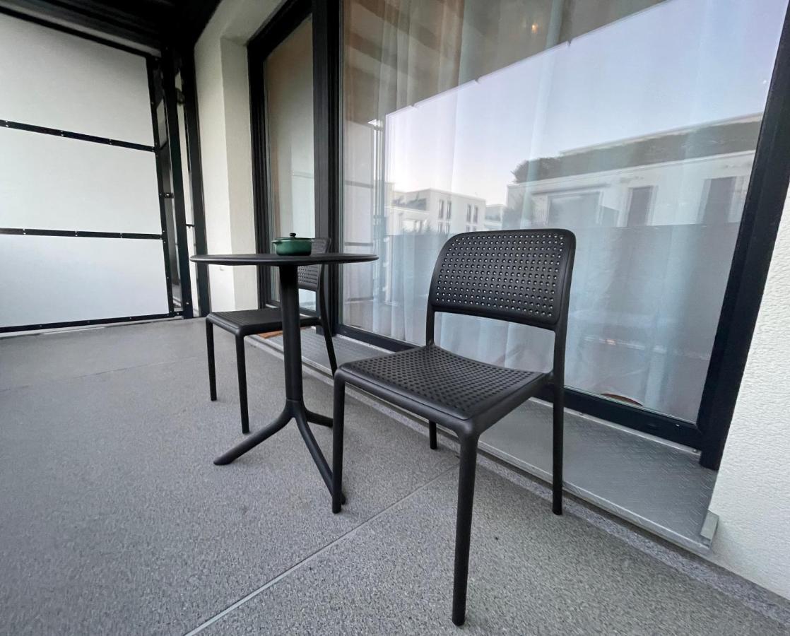 Studio Stevie Nicks I Parking Spot I Workplace I 24In Screen I Kitchen I Ps4 Offenbach del Meno Exterior foto